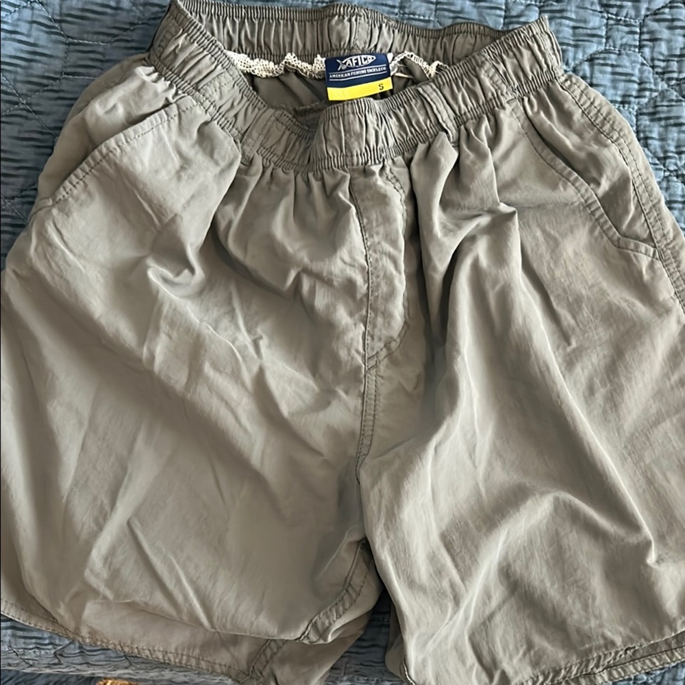 BUNDLE OF AFTCO Men's clothes (1 XL Boys Shirt)